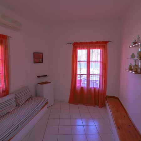 Froudi Rooms Kamares  Bagian luar foto
