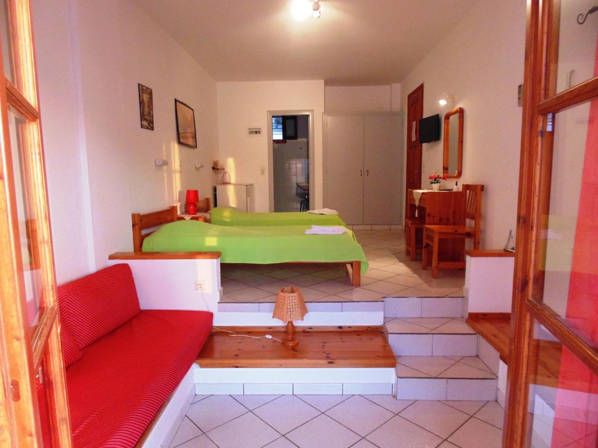 Froudi Rooms Kamares  Bagian luar foto