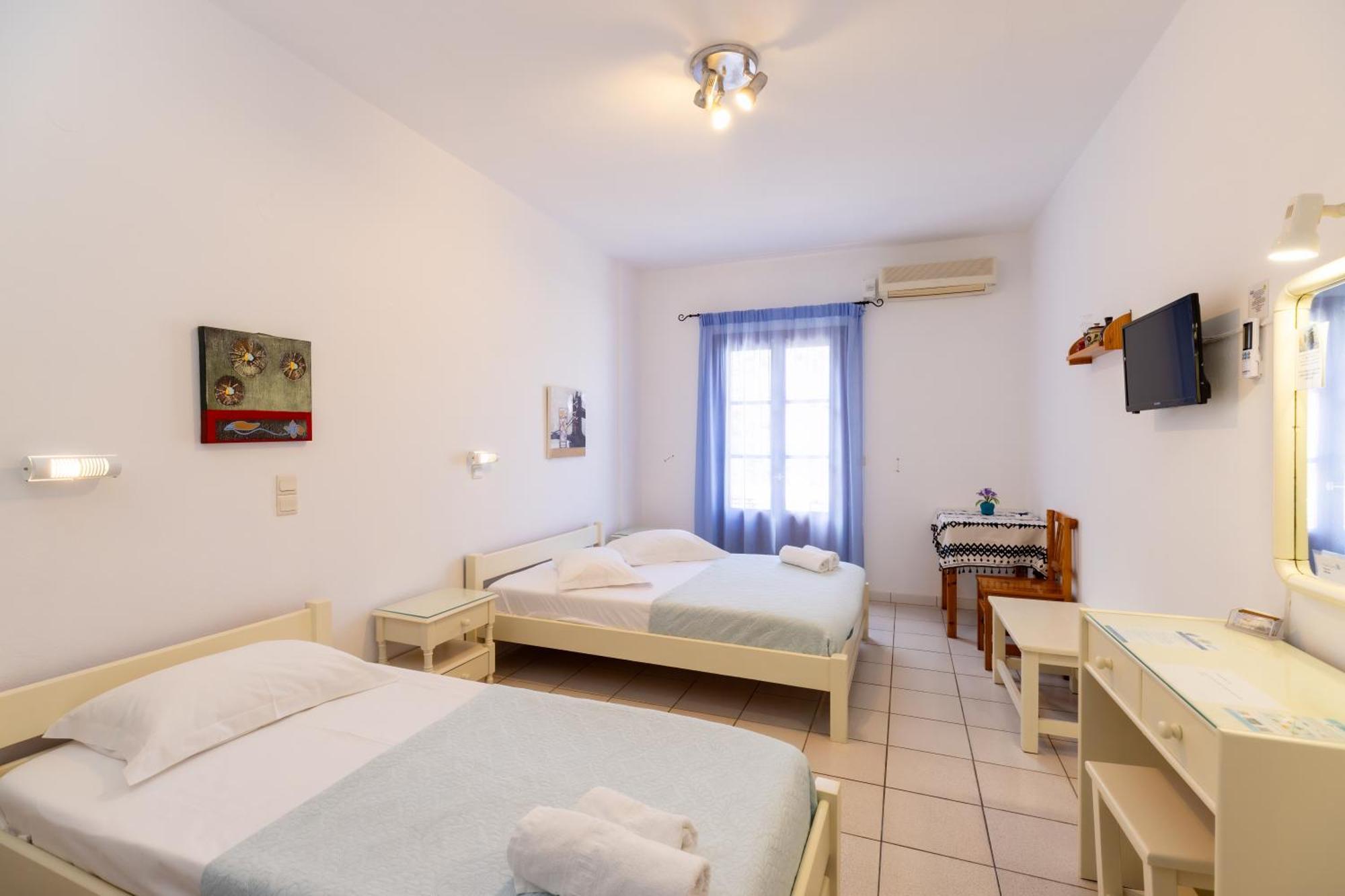 Froudi Rooms Kamares  Bagian luar foto