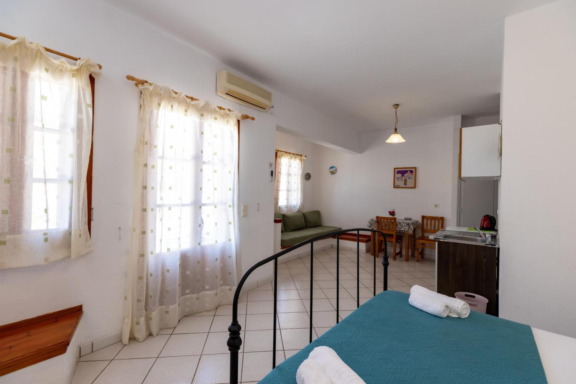 Froudi Rooms Kamares  Bagian luar foto