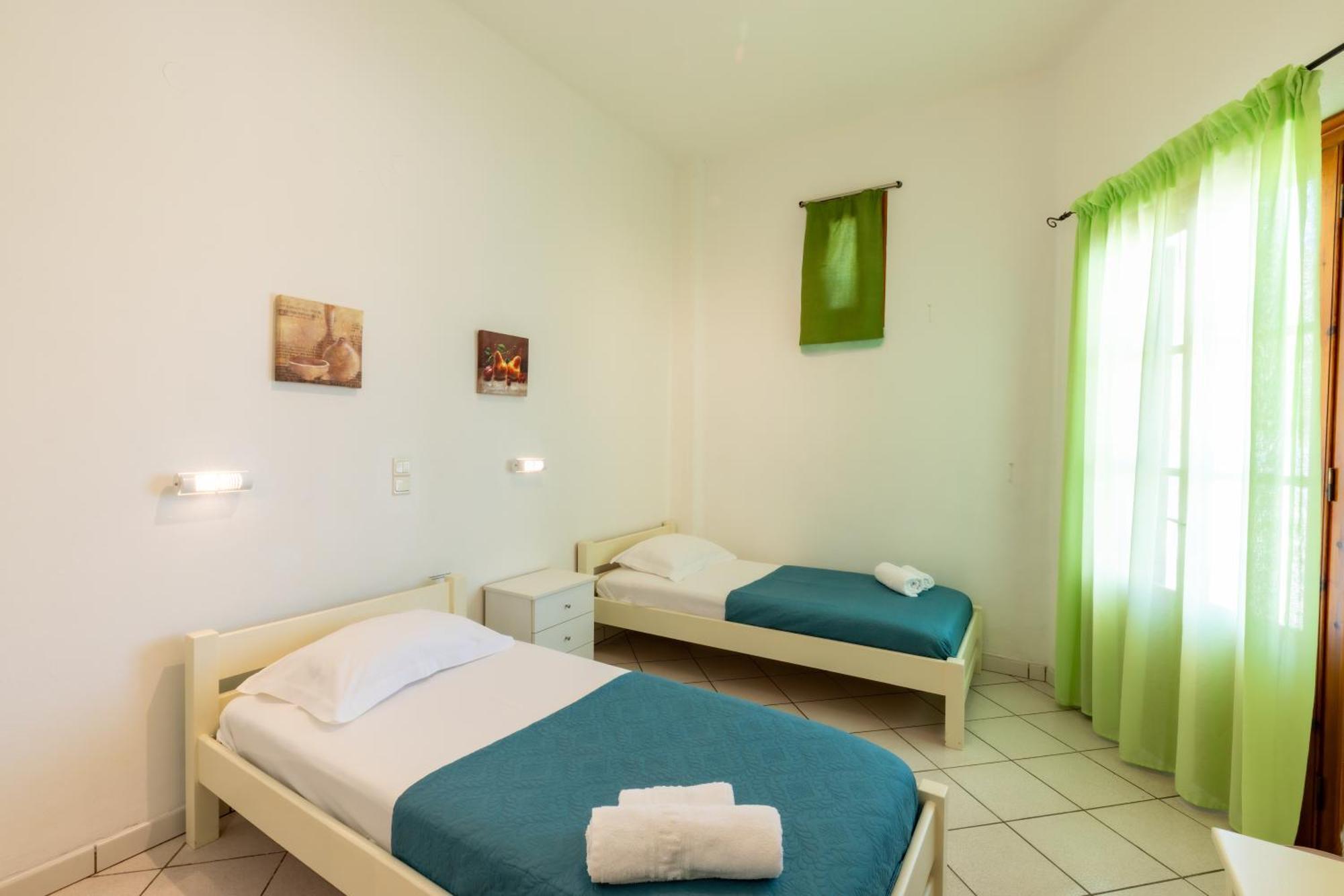 Froudi Rooms Kamares  Bagian luar foto