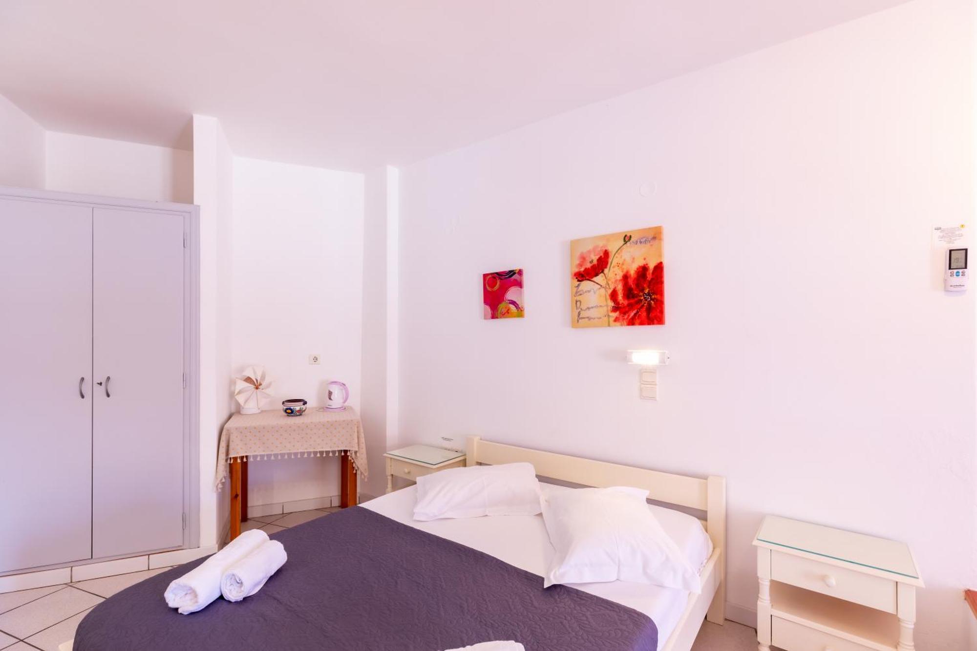 Froudi Rooms Kamares  Bagian luar foto