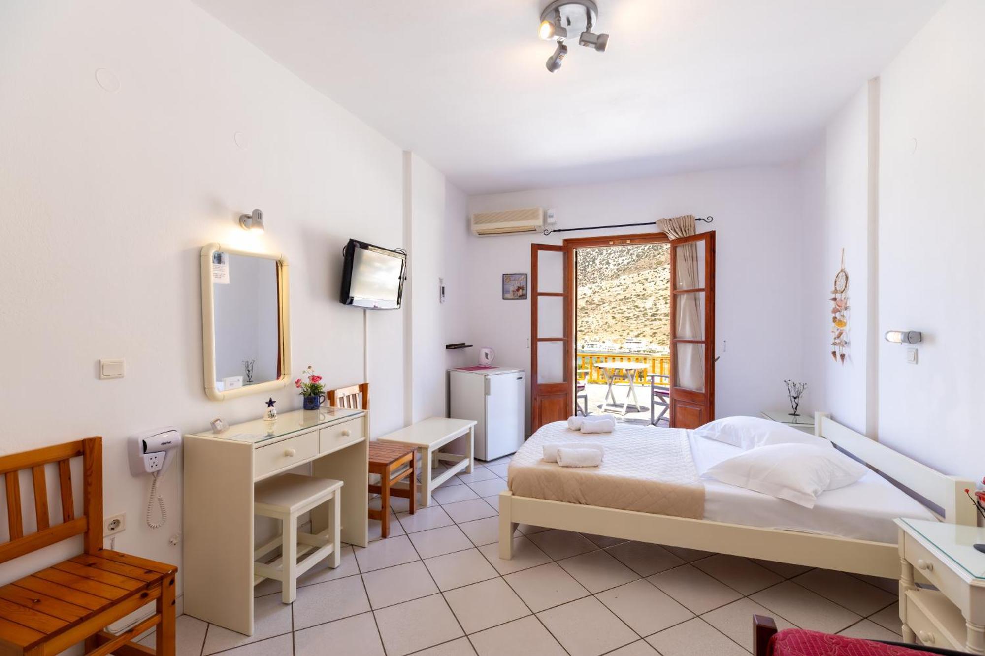 Froudi Rooms Kamares  Bagian luar foto