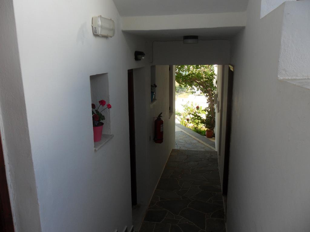 Froudi Rooms Kamares  Bagian luar foto